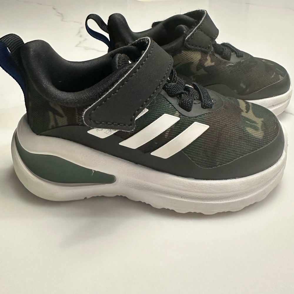 Kids Camouflage Athletic Sneakers - Green